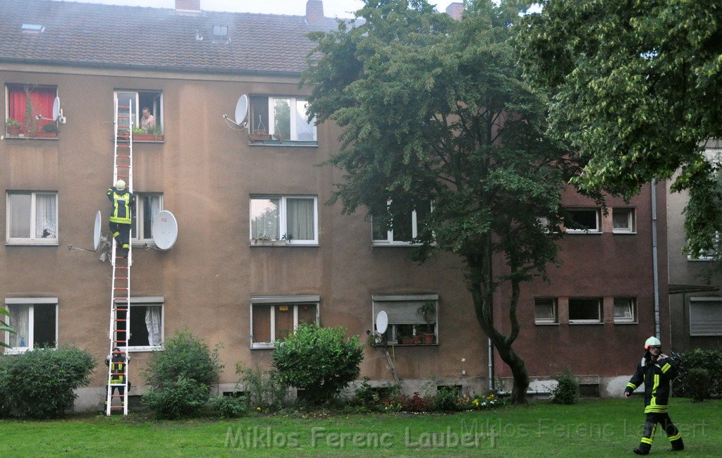 Feuer Koeln Muelheim Berlinerstr P074.JPG